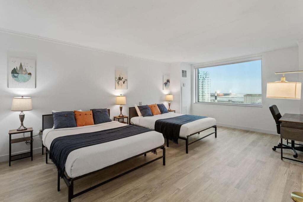 Beachfront 2Br 3Ba Condo By Cozysuites 애틀랜틱시티 외부 사진